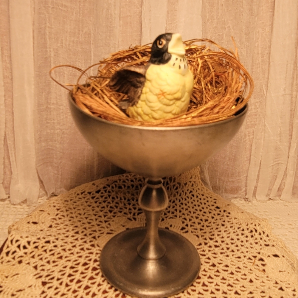 Decorative Bird Figurine in Pewter Chalice Made In Italy
